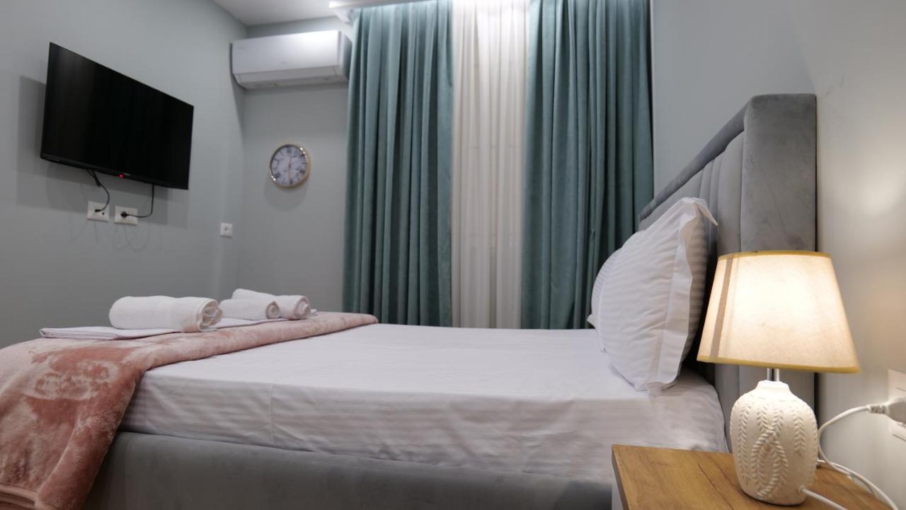Kristi Apartments 02 地拉那 外观 照片